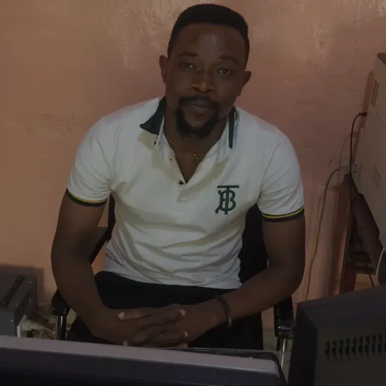 Emmanuel Foncha - Web Developer